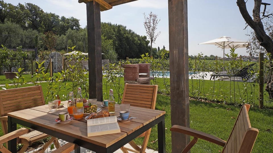 Dogoli Country Apartments Hotel in Lake Garda