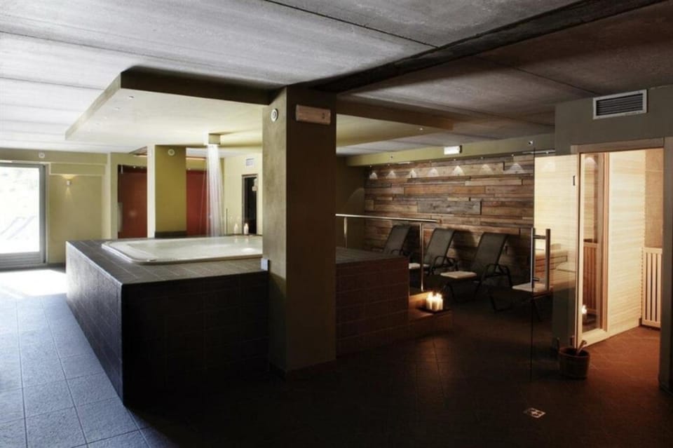 Hotel Dimora Storica La Mirandola Hotel in Province of Brescia