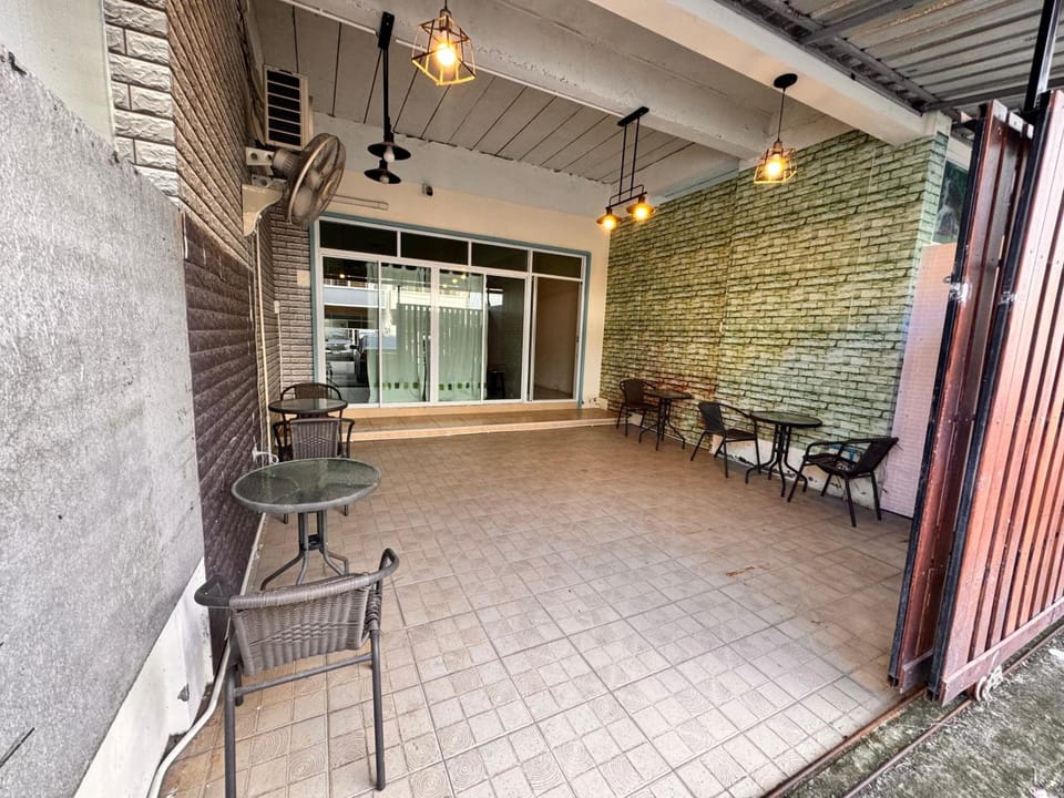 Tropikathu Guest House Inn in Kathu