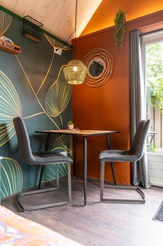 B&B de Gouwe Tijd, suite Het Gouden Blad Hotel in Zeeland, Netherlands