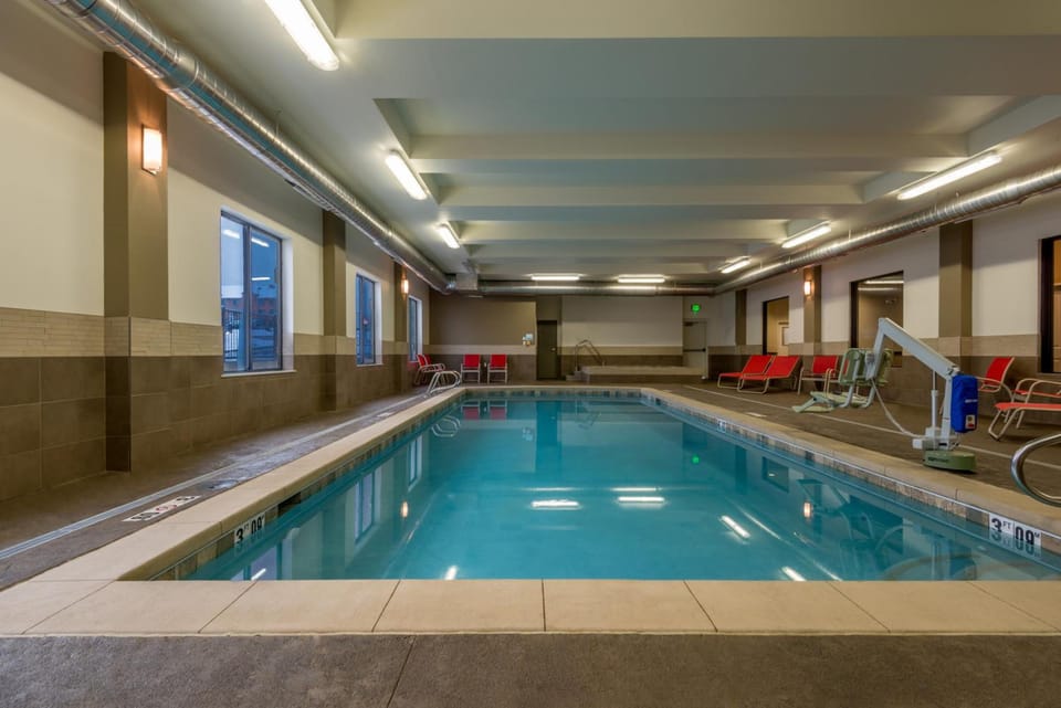 Holiday Inn Express & Suites Denver South - Castle Rock By IHG Hotel in Castle Rock