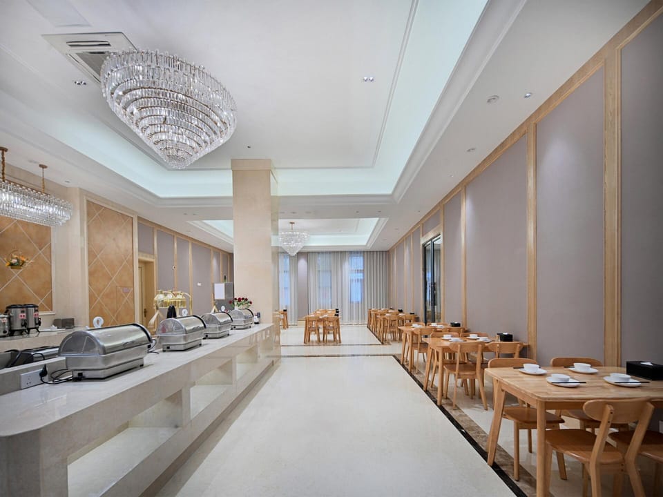 Vienna Classic Hotel Nanjing Jiangning Guli Niushoushan Jinling Town Hotel in Nanjing