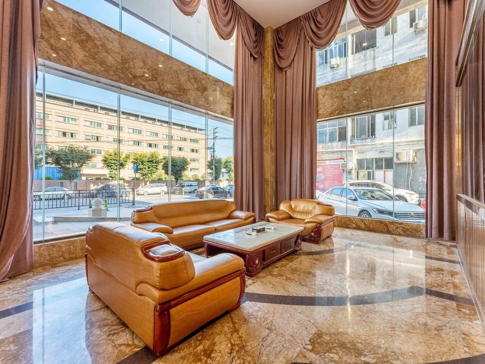 Vienna Classic Hotel Guangdong Dongguan Humen Xiaojiejiao Hotel in Guangzhou