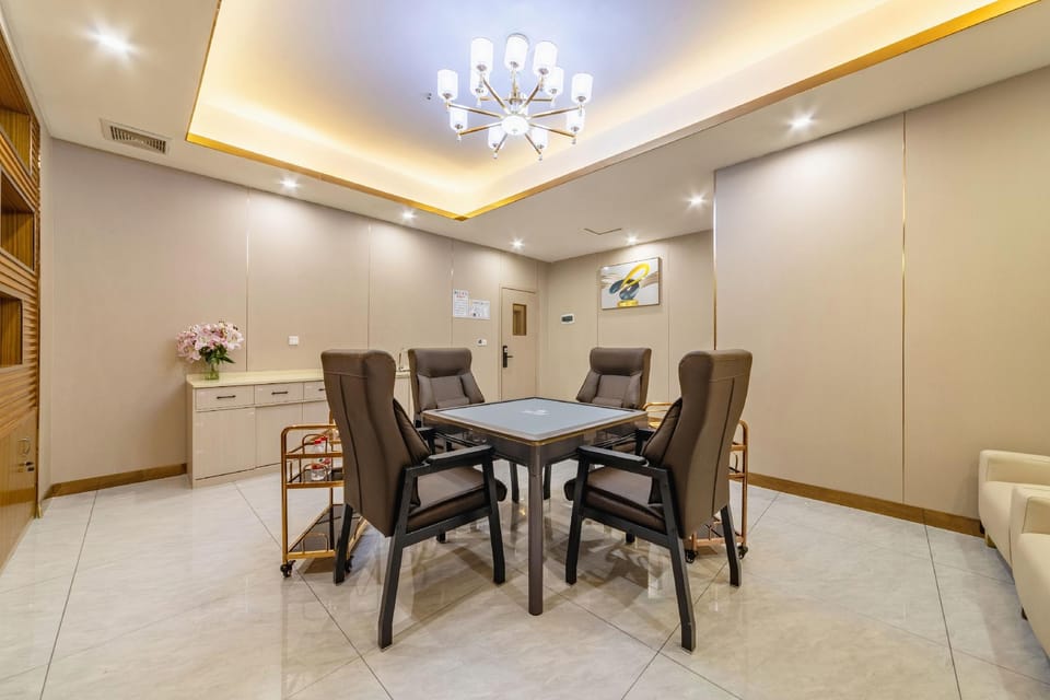 Vienna Classic Hotel Guangdong Dongguan Humen Xiaojiejiao Hotel in Guangzhou