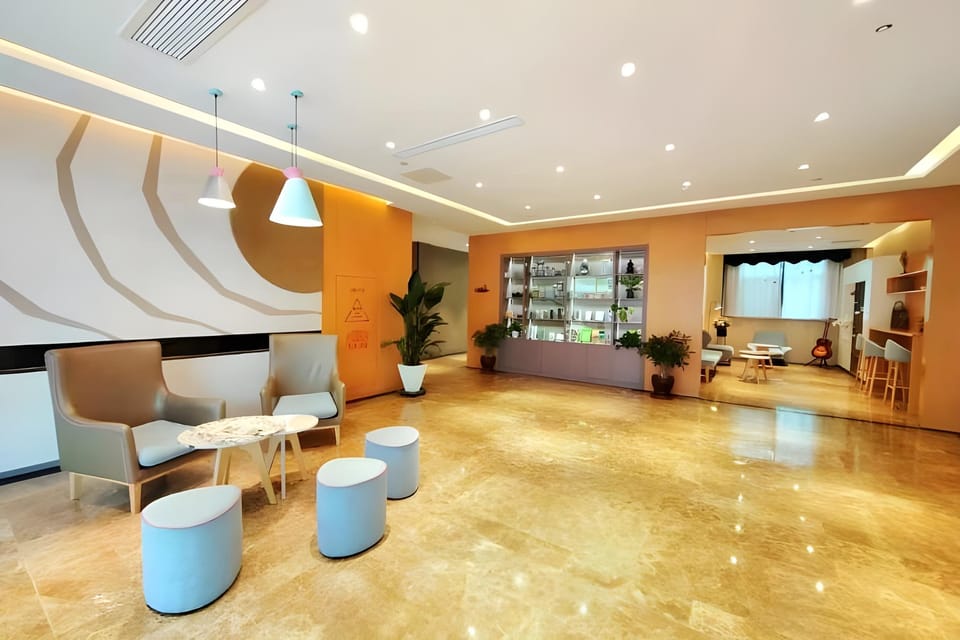 Home Inn Neo Zaozhuang Xuecheng District Wuyishan Road Municipal Center Hotel in Jiangsu