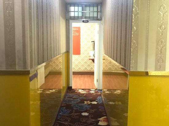 Hangzhou Xianhang Inn Hotel in Hangzhou