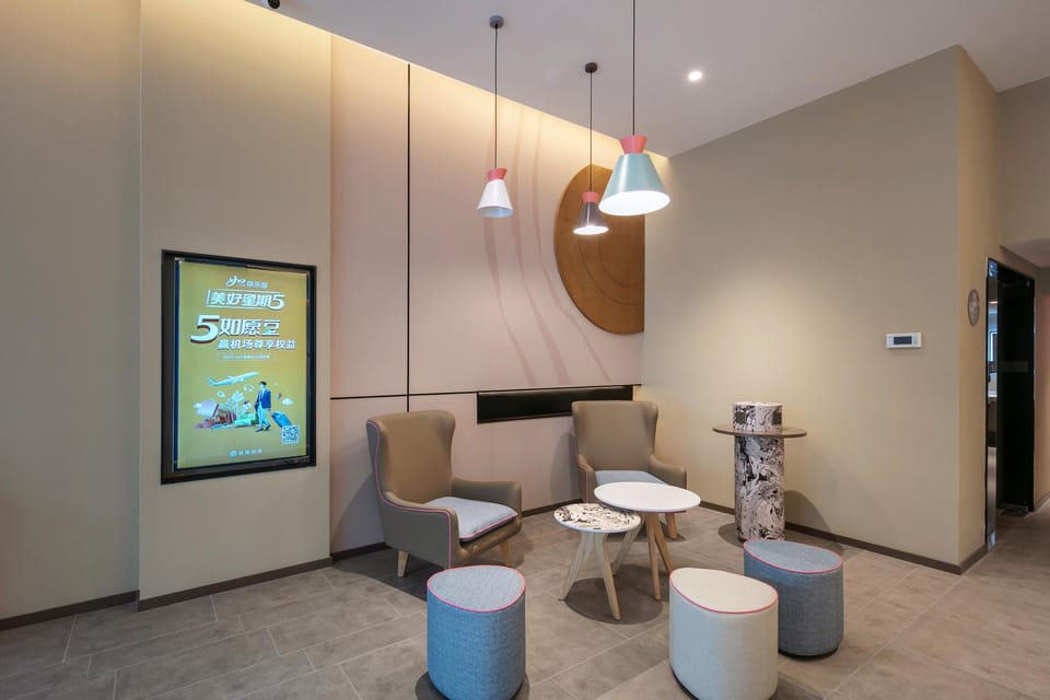Home Inn Neo Tiantai Passenger Transport Center New Town Plaza Hotel in Zhejiang