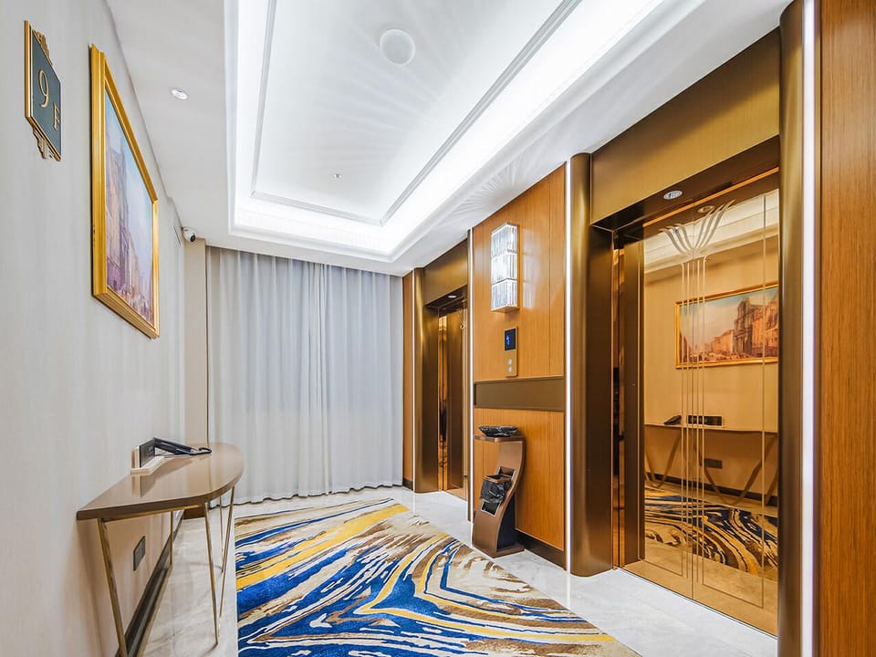 Vienna International Hotel Wuhu Yinhu Xingyue Plaza Hotel in Nanjing