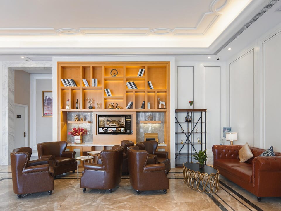 Vienna International Hotel Shanxian Huxi Park Hotel in Shandong