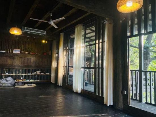 Qingfeng Yashe Hotel in China