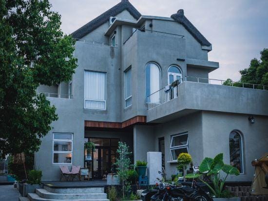 Luyuan Homestay Hotel in Shanghai