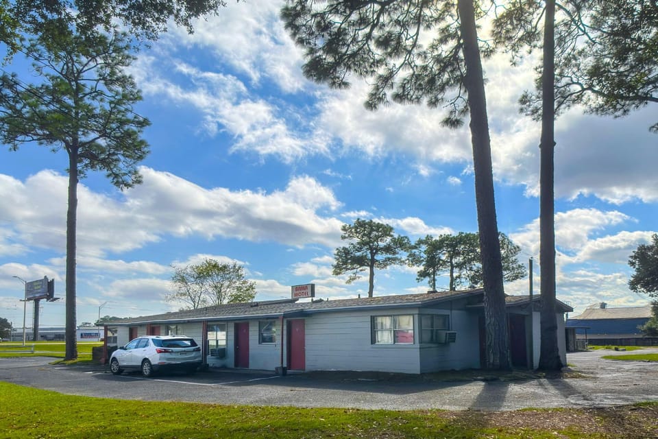 Bama Motel Mobile I-65 & US-90 Hotel in Mobile