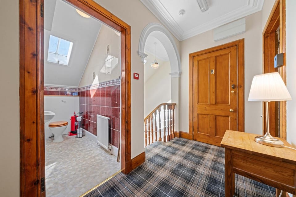 mySTAYINN Cedar Villa Guest House Hotel in Inverness