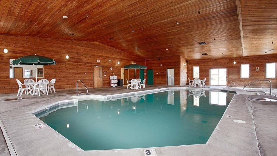 Serena Inn & Suites Hotel in Black Hills