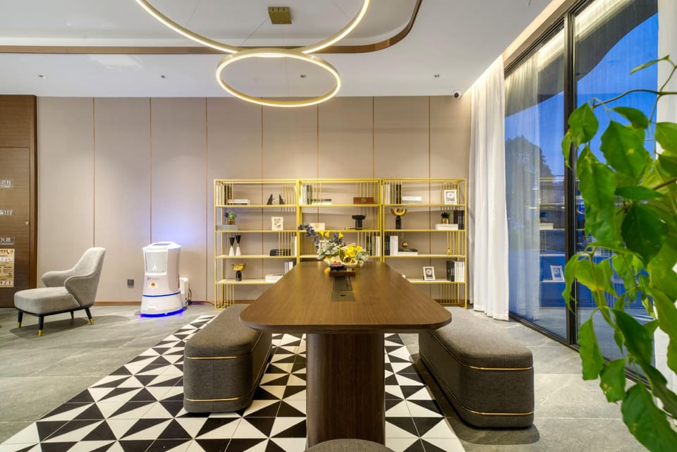 Home Inn Plus Haining Xucun Wanduo City Hotel in Hangzhou