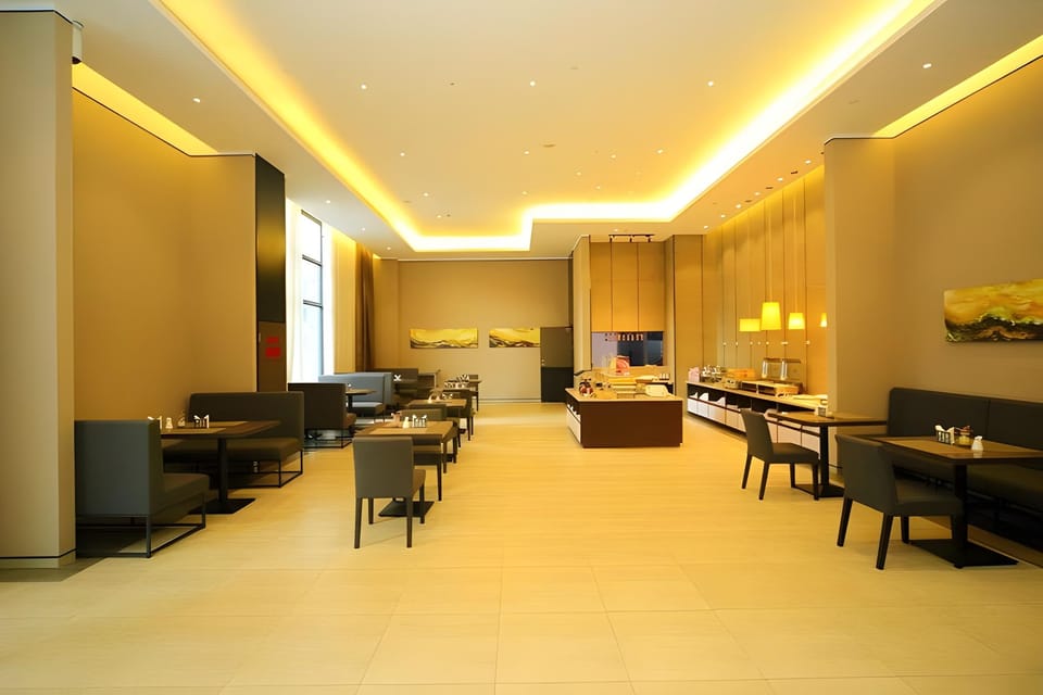 Home Inn Plus Tianchang Municipal Government Wuyue Plaza Hotel in Jiangsu