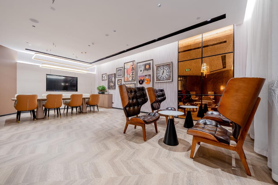 Home Inn Plus Shaoxing Binhai New Town Hotel in Zhejiang