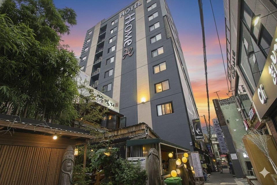 Home Hotel Motel in Busan