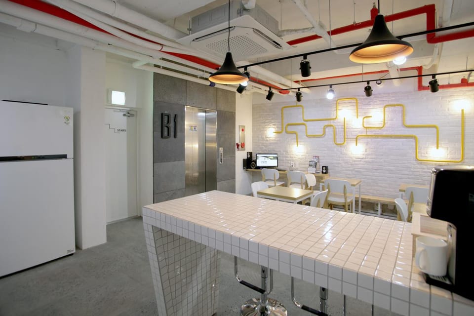 Bar/lounge