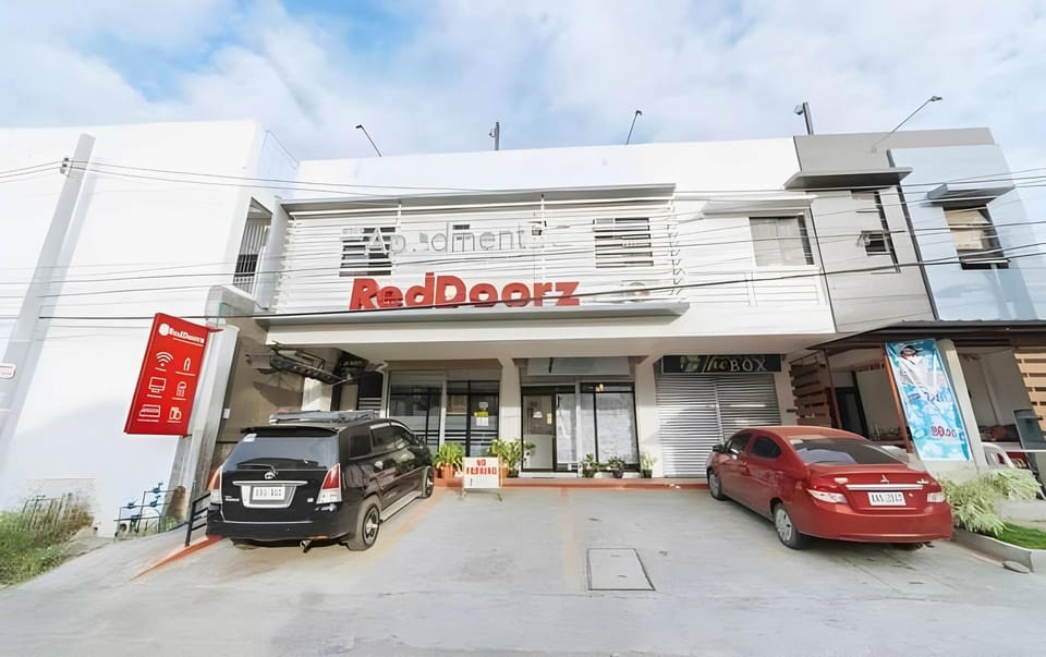 RedDoorz near G Mall Bajada Davao Hotel in Davao City