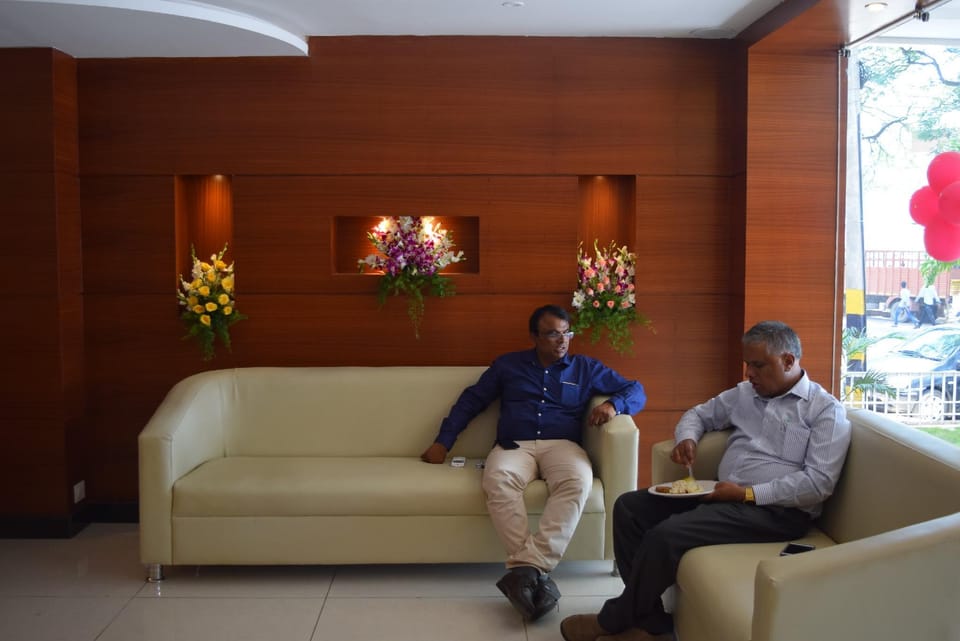 Hotel Golden Castle Hotel in Mysuru