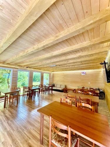 Lazer Cardaku Guest House Hotel in Montenegro
