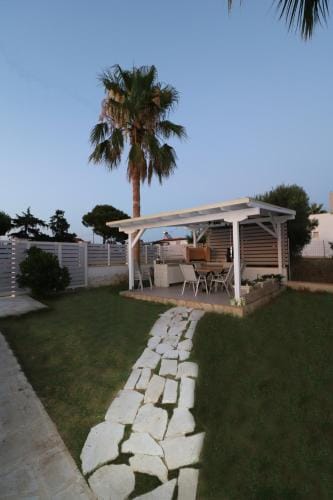 The tree palm trees Hotel in Halkidiki