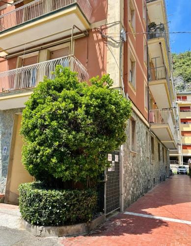 Salty Suite Hotel in Levanto