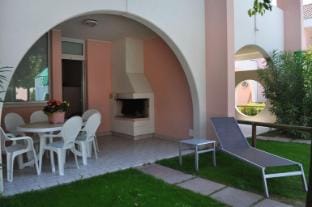 Enjoy Your Vacation in a Beautiful Apartment with Pool Access Hotel in Bibione