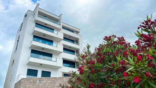 Apart hotel Emiia Hotel in Ulcinj Municipality