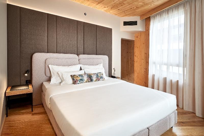 The Log Porto Hotel in Porto