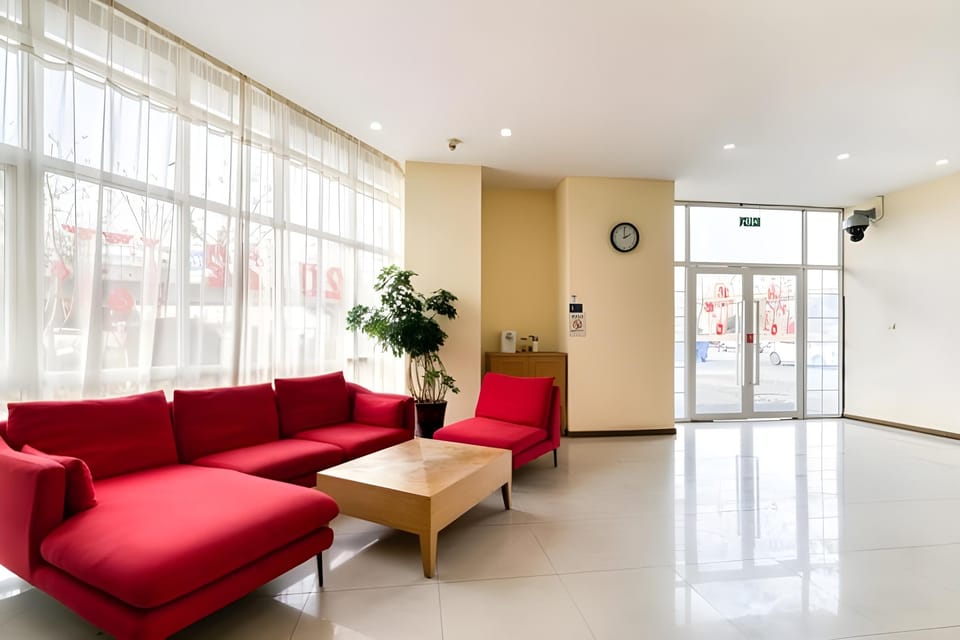 Home Inn Jiaxing Economic Development Zone College Hotel in Zhejiang