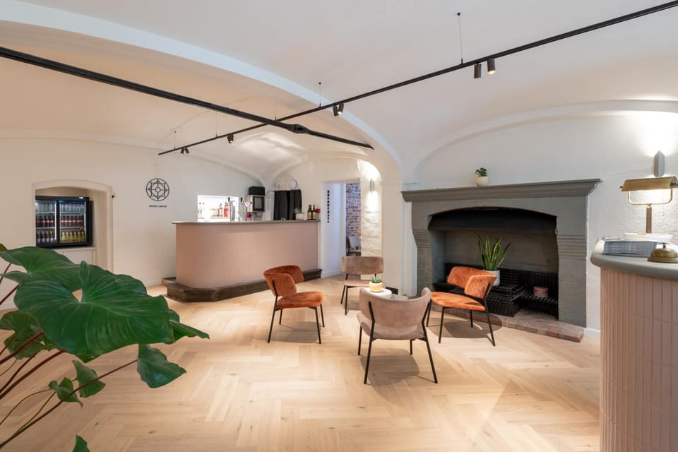 Bar/lounge
