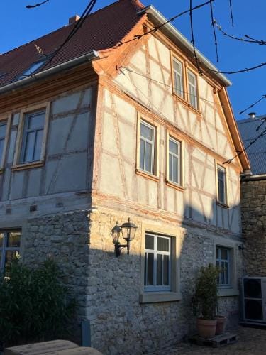Hiestands Gastehaus - Weingut & Hofbrennerei Hotel in Mainz-Bingen