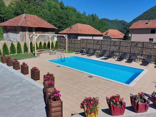 Apartments Tatic Hotel in Serbia