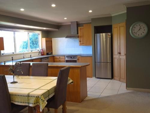 Cozy FarmStay with Spa Hotel in Waikato