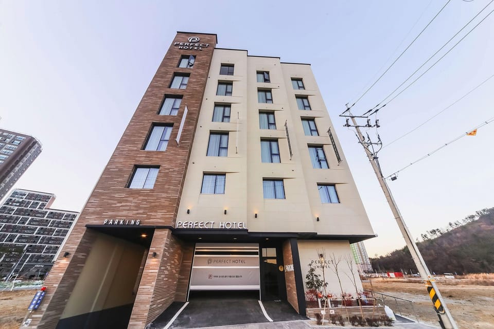 Gimhae Perfect Hotel  Motel in Busan