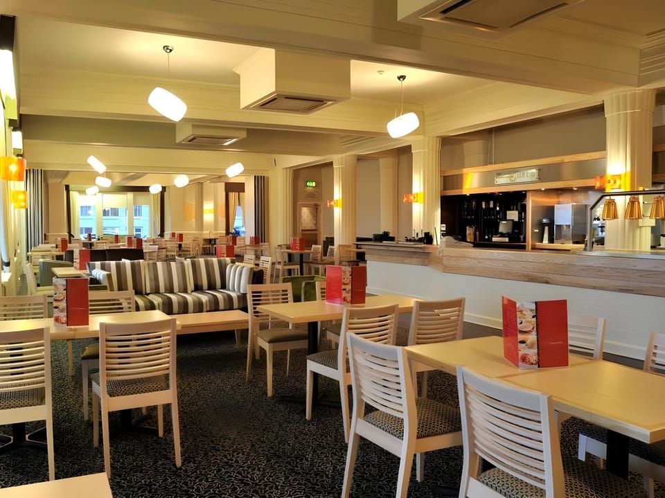 Cliffs Hotel Hotel in Blackpool