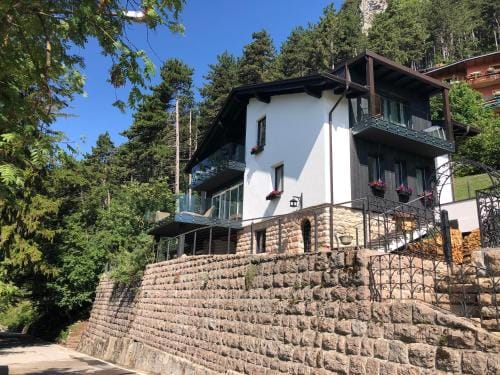 Montanara Chalet Hotel in Trentino-South Tyrol