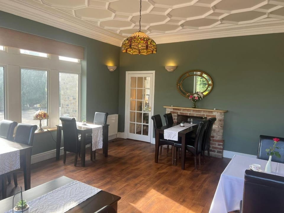 Heath Cottage Hotel Hotel in Dewsbury