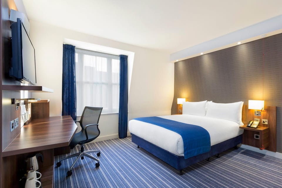 Amenity (Guest room)