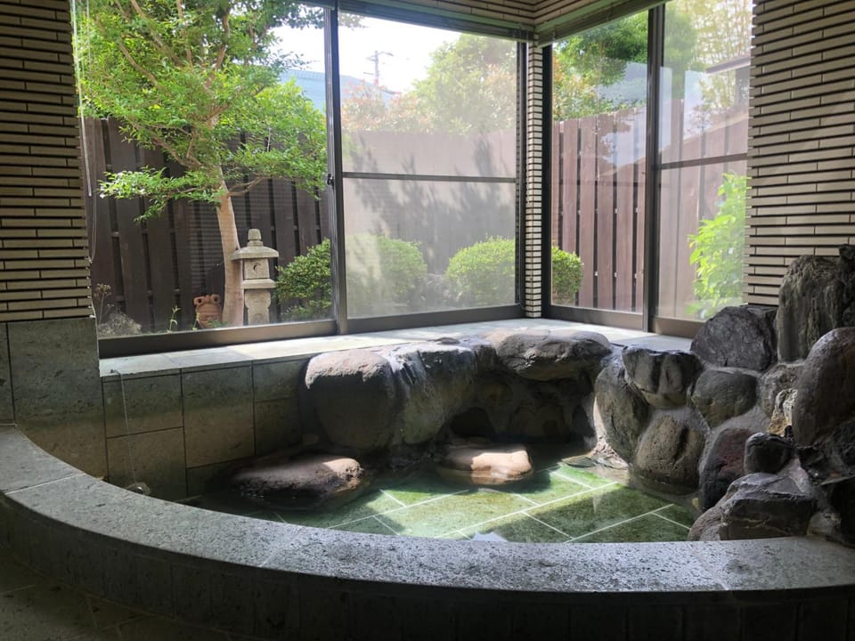 Hot spring bath