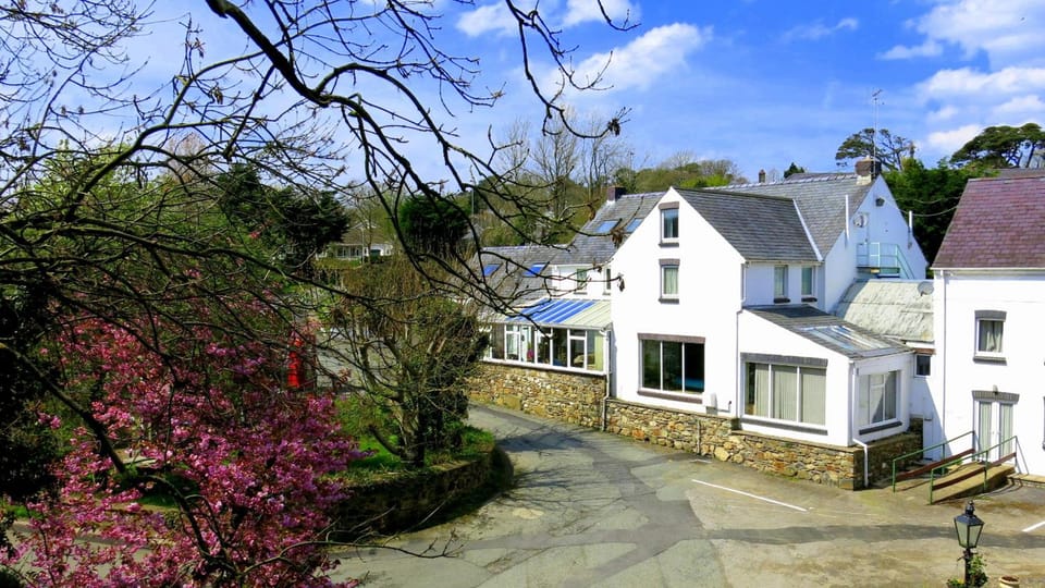 Ivybridge Guesthouse Hotel in Wales