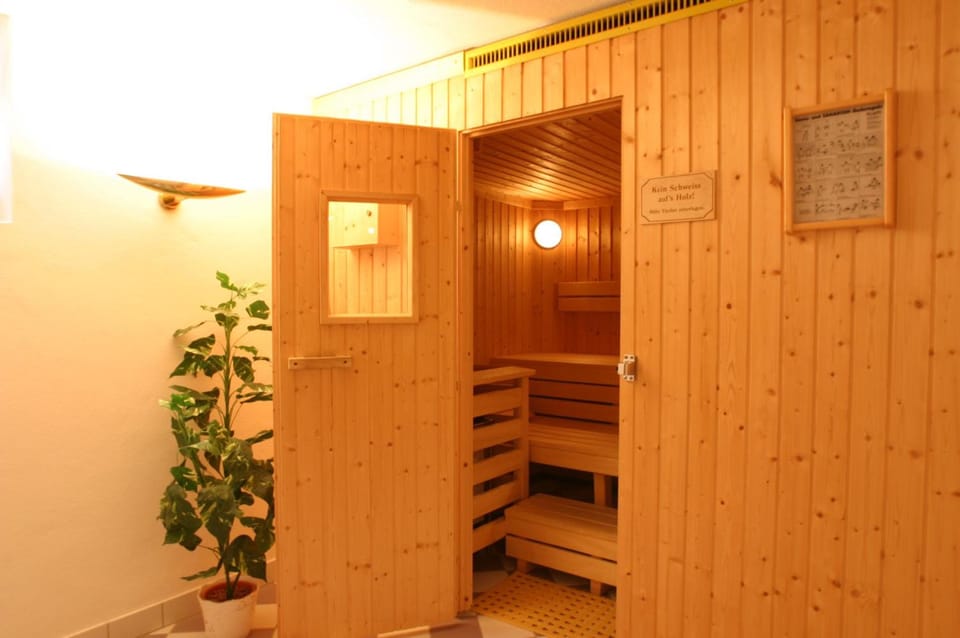 Landhaus Rosengartl Krimml Hotel in Salzburgerland