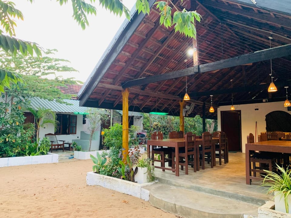 Diyakawa Hotel Hotel in Sri Lanka