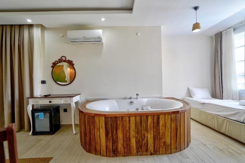 La Mira Suites Hotel Alacatı Hotel in Alaçatı
