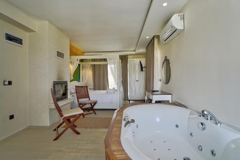 La Mira Suites Hotel Alacatı Hotel in Alaçatı