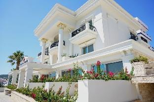 Kıvrakzade Otel Hotel in İzmir Province