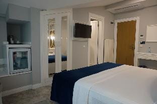 Kıvrakzade Otel Hotel in İzmir Province