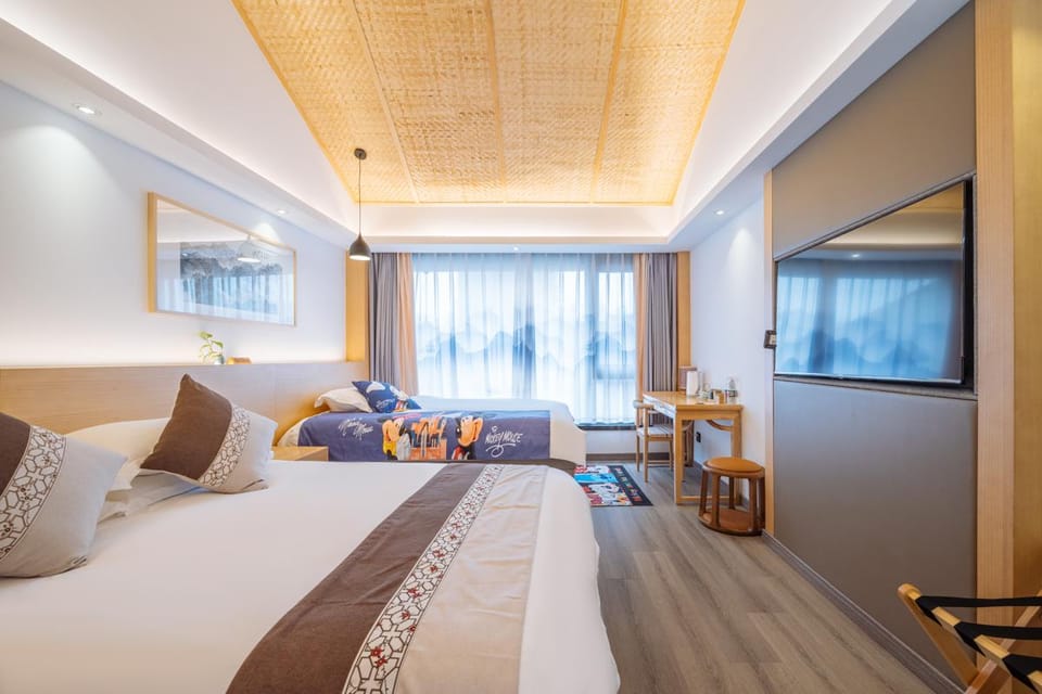 Floral Hotel Shaoxing Youlan Bieyuan Homestay Hotel in Hangzhou